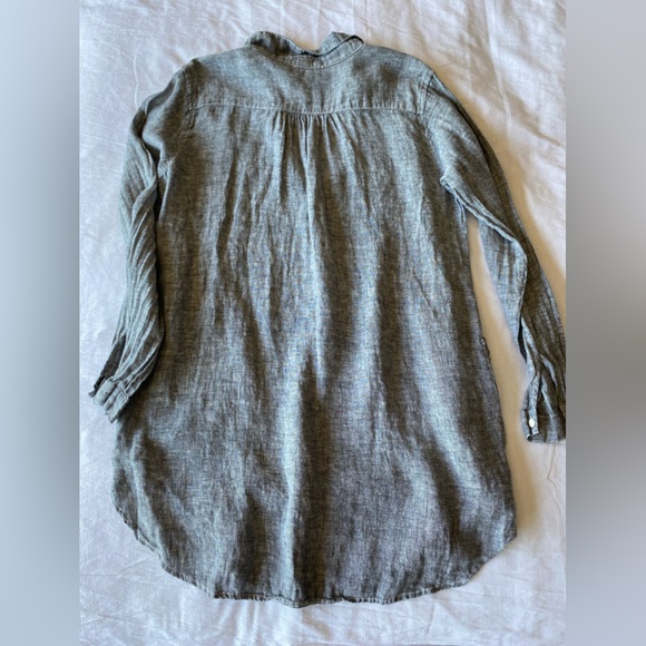 CP Shades Teton Linen Chambray Tunic - Picture 10 of 11